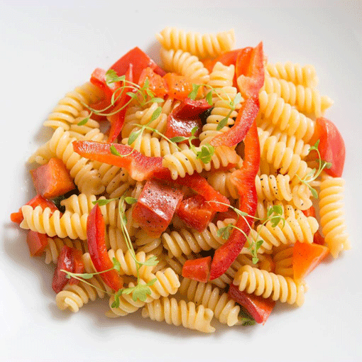 Fusilli mit Paprika und Kirschtomaten